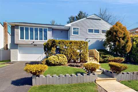 874 Woodmere Drive, North Woodmere, NY 11581