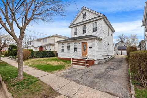 223 Jackson Avenue, Mineola, NY 11501