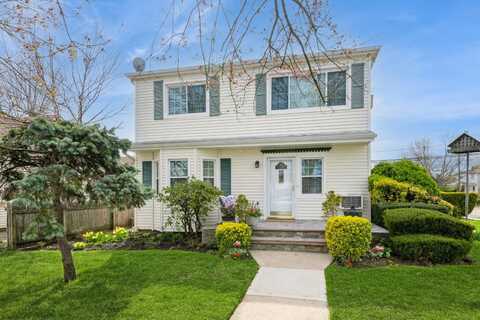 186 Stuart Road, Valley Stream, NY 11581
