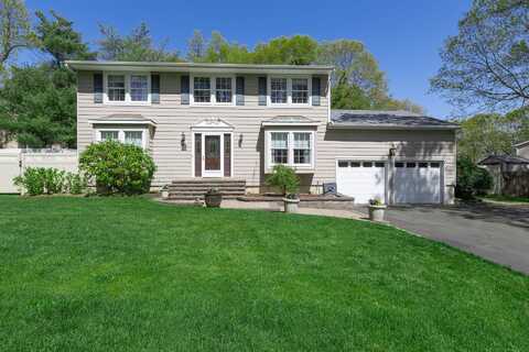 12 Cedar Ridge Lane, Dix Hills, NY 11746
