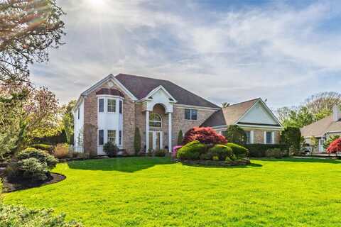 15 Dupont Court, Dix Hills, NY 11746