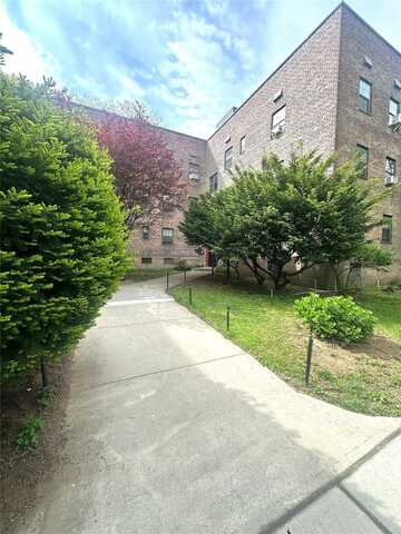 144-30 78th Rd, Flushing, NY 11367