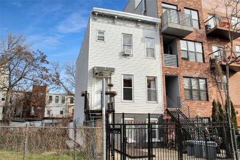 539 Kosciuszko Street, Brooklyn, NY 11221