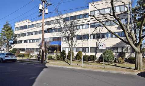 142 Main Street, Mineola, NY 11501