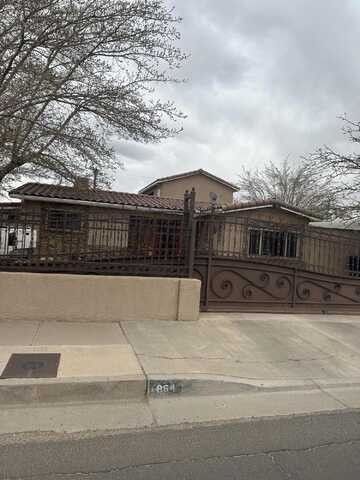864 LOMA HERMOSA Drive NW, Albuquerque, NM 87105
