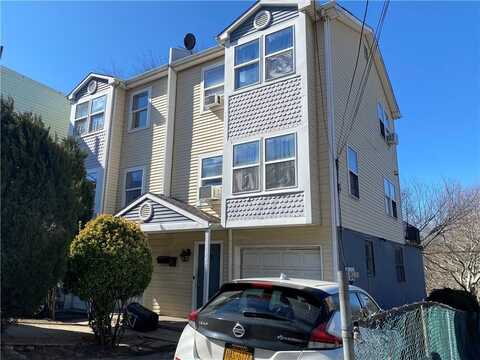 31 Jackson Street, Yonkers, NY 10701