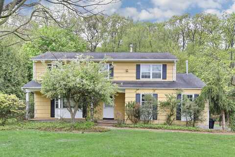 7 Macintosh Lane, Monsey, NY 10952
