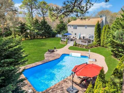9 Deborah Drive, Westhampton Beach, NY 11978
