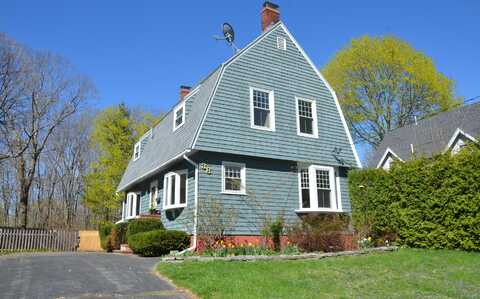 38 Cottage Place, Westbrook, ME 04092