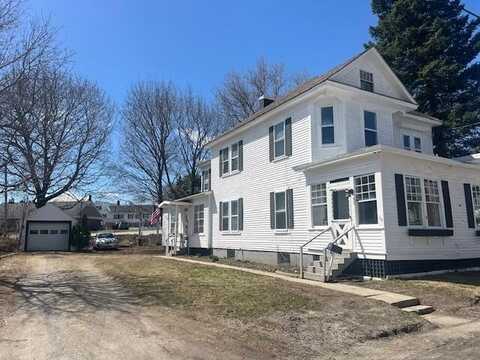 14 Central Street, Winthrop, ME 04364