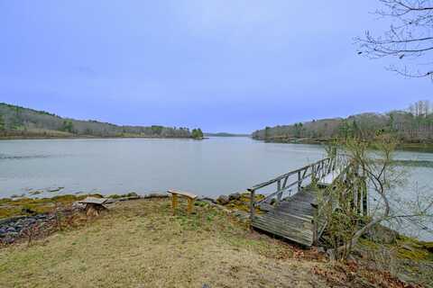 26 Townsend Lane, Boothbay, ME 04537