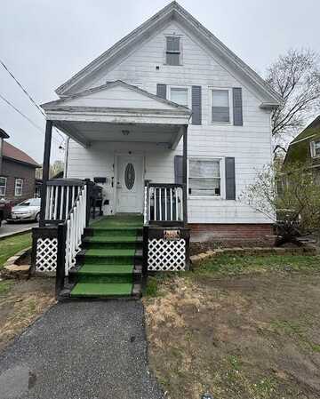 379 College Street, Lewiston, ME 04240