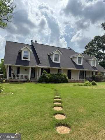 905 Park, Conyers, GA 30012