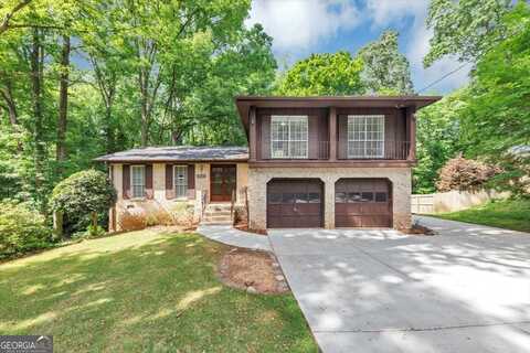 563 Navarre, Stone Mountain, GA 30087