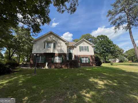 111 Red Oak, Centerville, GA 31028