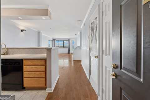 795 Hammond, Atlanta, GA 30328