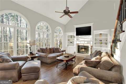 559 Fairway, Woodstock, GA 30189