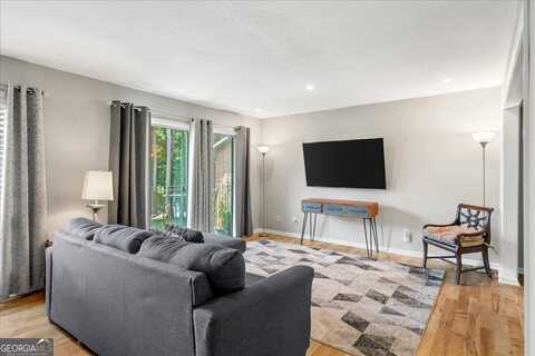 6851 Roswell, Atlanta, GA 30328