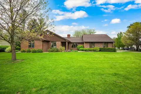 2008 Hedgewood Drive, Bloomington, IL 61704