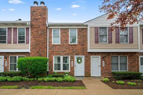 426 Kensington Court, Naperville, IL 60563