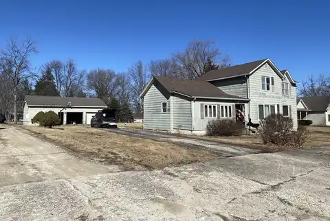 211 W Hardanger Gate, Lee, IL 60530