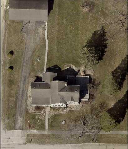 211 W Hardanger Gate, Lee, IL 60530