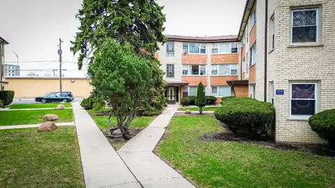 5620 W Goodman Street, Chicago, IL 60630