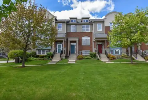 228 STATION PARK Circle, Grayslake, IL 60030