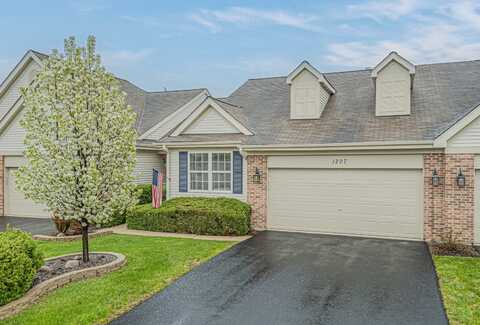 1207 E Oakwood Drive, Fox Lake, IL 60020
