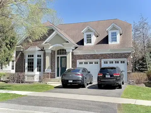 2668 Summit Drive, Glenview, IL 60025