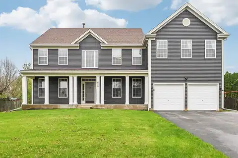 490 Nuthatch Way, Lindenhurst, IL 60046