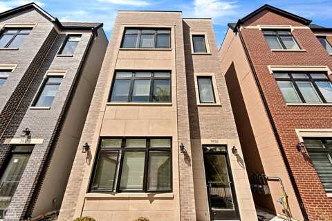 3926 S Calumet Avenue, Chicago, IL 60653
