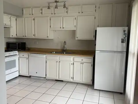 7321 Trent Road, Downers Grove, IL 60516