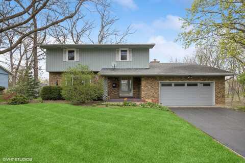 537 Lawndale Avenue, Woodstock, IL 60098
