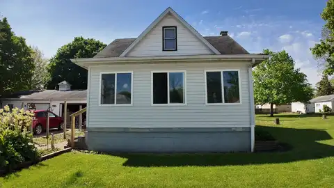 1408 E Washington Street, Clinton, IL 61727