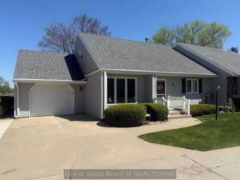 21 Chantilly St, Grand Island, NE 68803