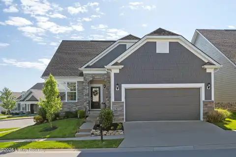 2711 Hamilton Springs Dr, Louisville, KY 40245