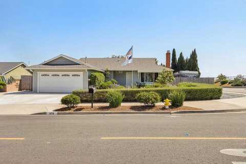 1478 Moon Road, Vista, CA 92083