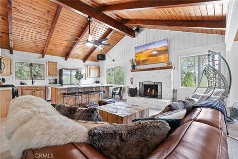 41625 Thrush Court, Big Bear Lake, CA 92315