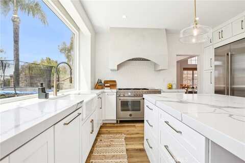 21391 Birdhollow Drive, Trabuco Canyon, CA 92679