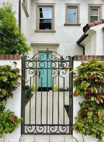 604 E Water Street, Anaheim, CA 92805