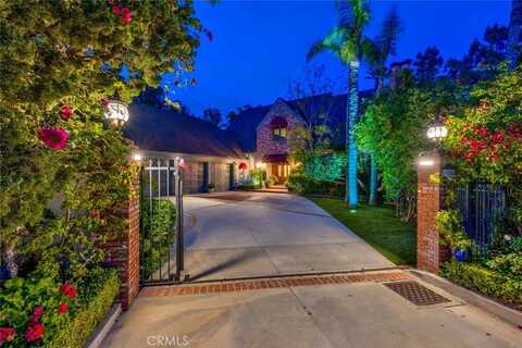 10302 Broadview Place, North Tustin, CA 92705
