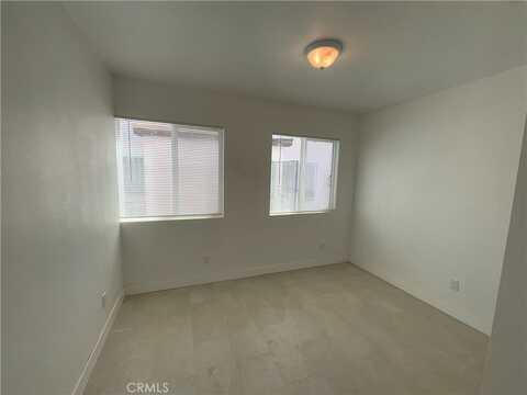 17371 Queens Lane, Huntington Beach, CA 92647