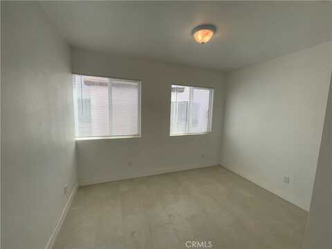 17371 Queens Lane, Huntington Beach, CA 92647