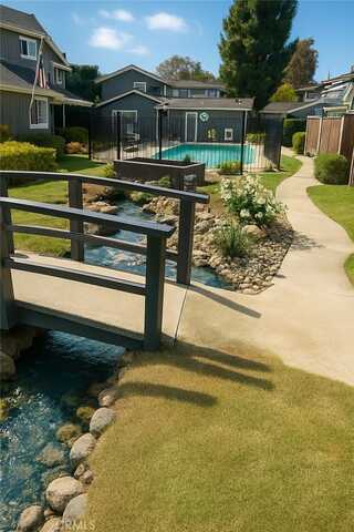 345 University Drive, Costa Mesa, CA 92627