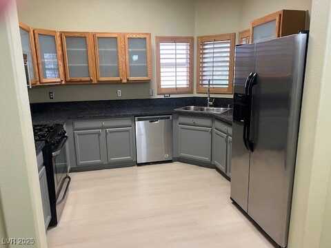 2153 QUARRY RIDGE Street, Las Vegas, NV 89117