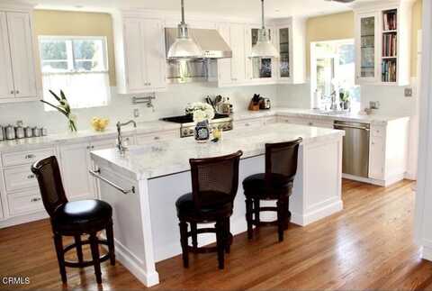 807 N Doheny Drive, Beverly Hills, CA 90210
