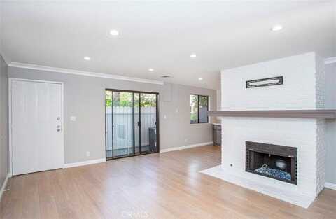 8641 Glenoaks Boulevard, Sun Valley, CA 91352