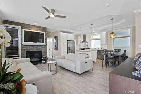 237 Plymouth, Newport Beach, CA 92660