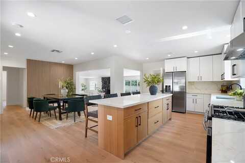 18324 Sylvan Street, Tarzana, CA 91335